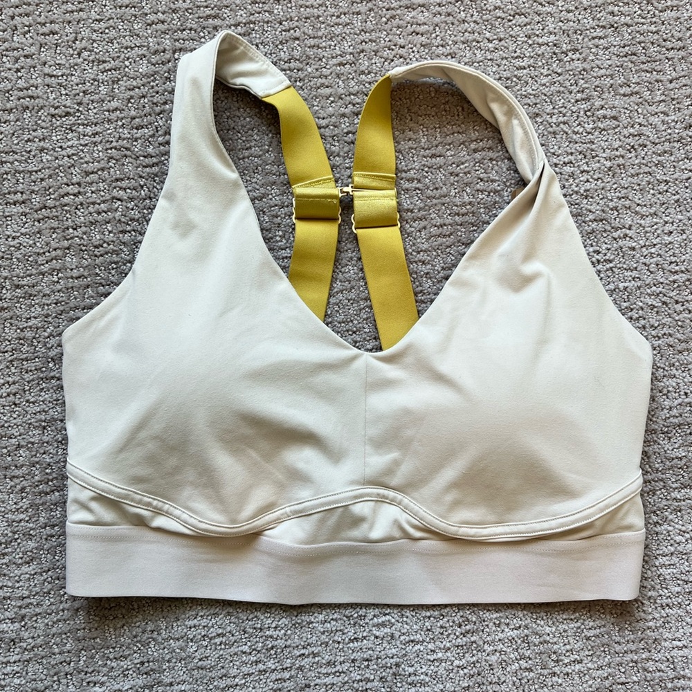 Cream fabletics bra size 1x